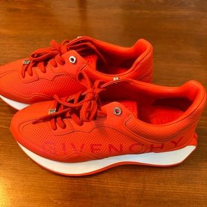 Givenchy sneakers- 42